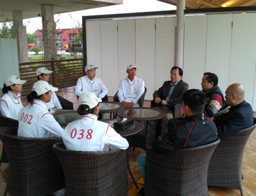 �־�����