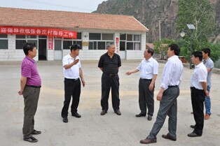 �־�����