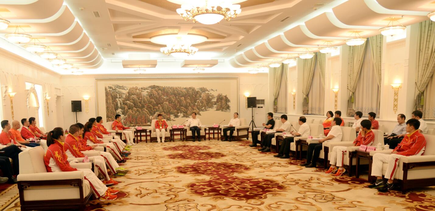 �־�����