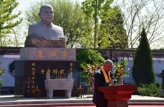 �־�����