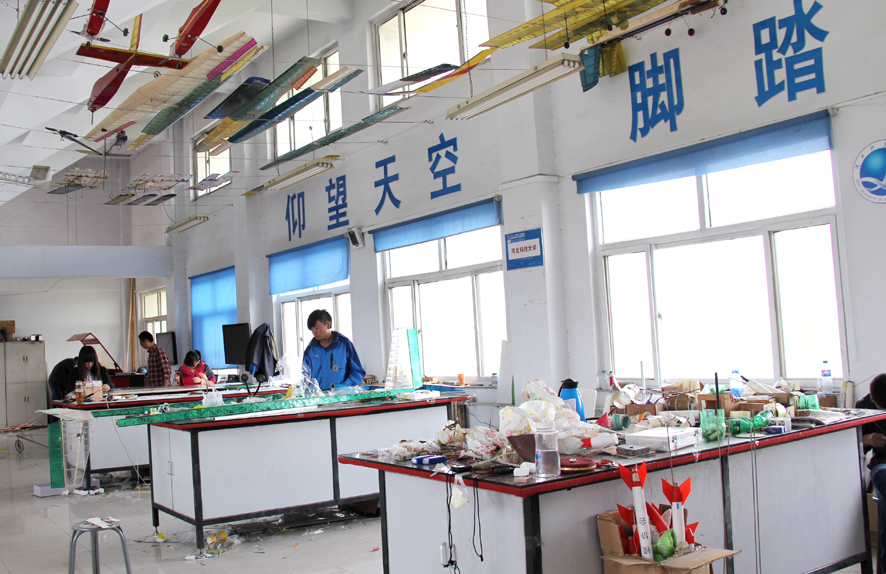 �־�����