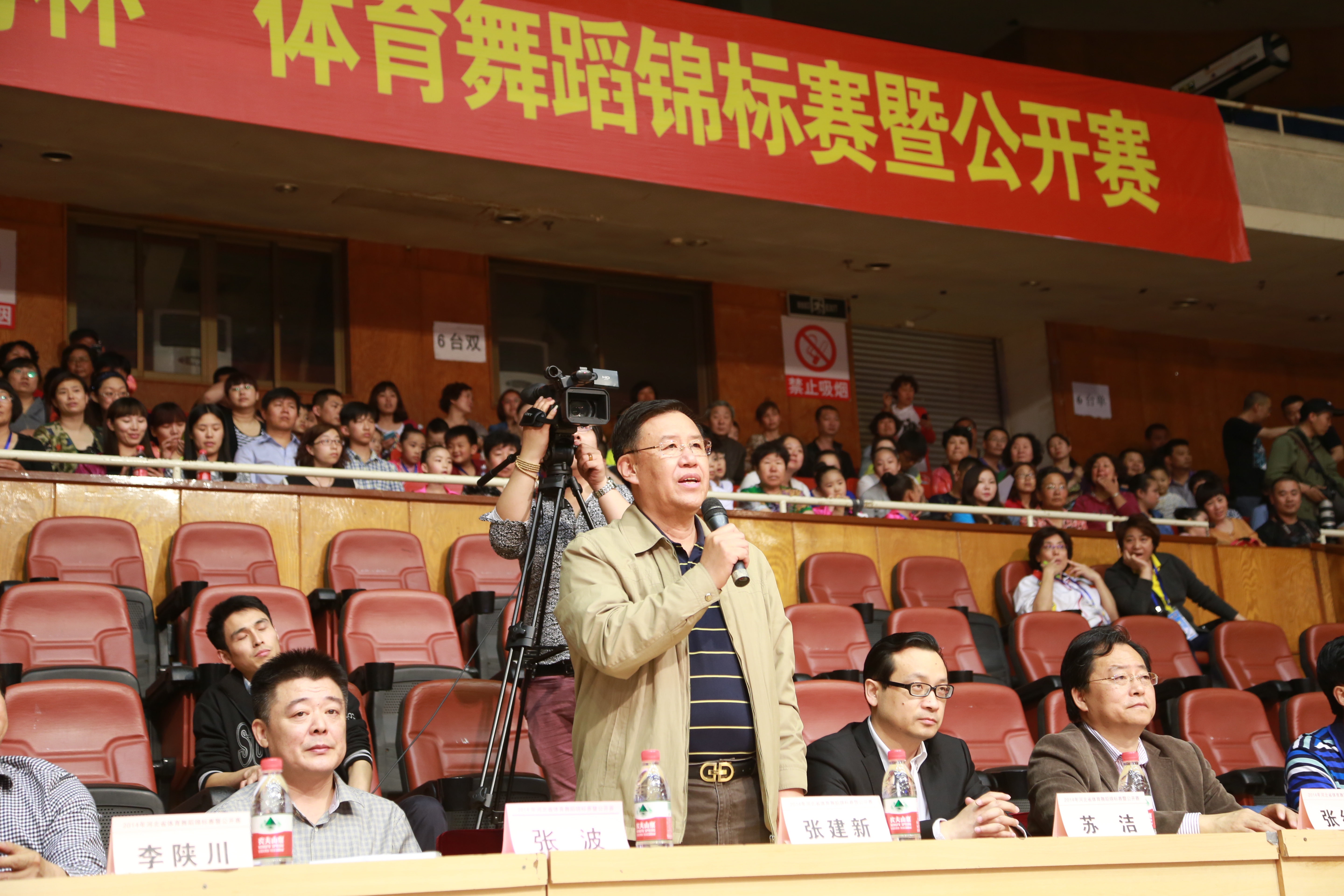 �־�����