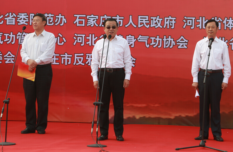 �־�����