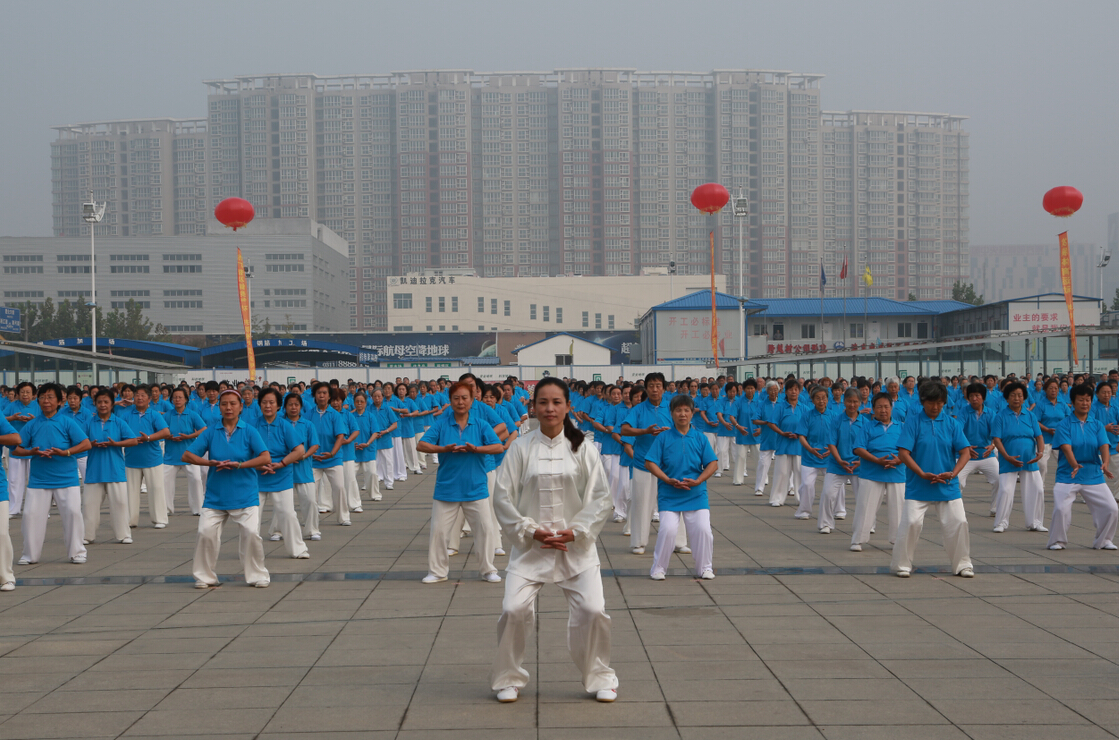 �־�����