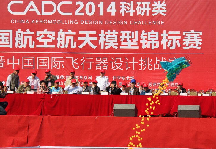 �־�����