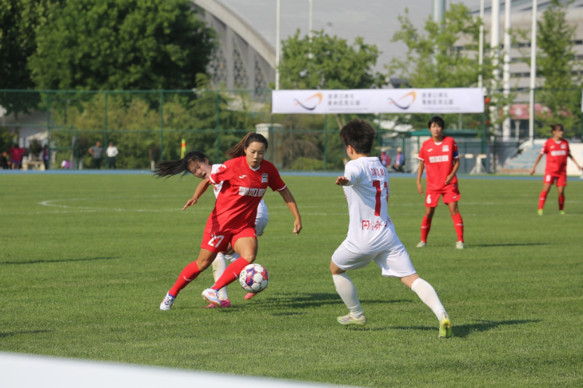 ������ʱ�������׸�Ů���������ӱ�ѩ...